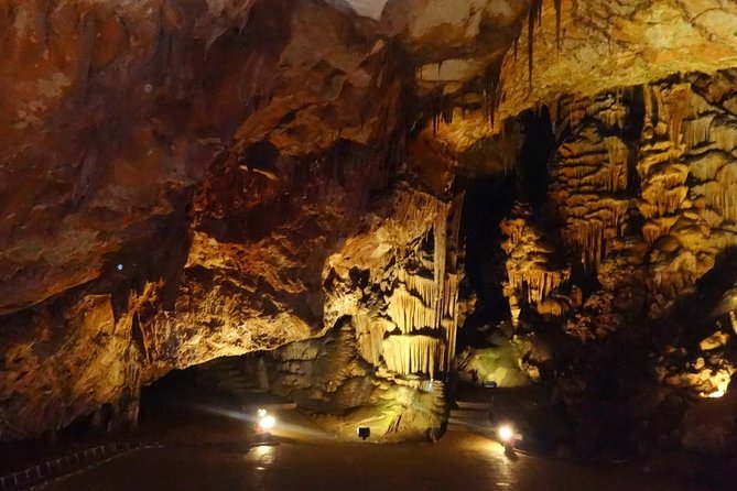 3 Caves tour - Saeva dupka , Eyes of God cave & Devetashka Cave - Stop 2: Prohodna Cave (Eyes of God) and That Famous Light Effect