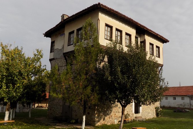 4 days: Monasteries in Bulgaria - Arbanasi and the Patriarch’s monastery: church time inside historic settings