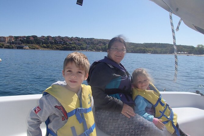 4 Hour Introduction to Sailing Experience near Sozopol - The nearby island sailing time: what it feels like