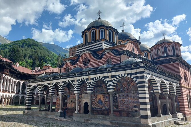 7 Rila Lakes and Rila Monastery Small Group Day tour from Sofia - Small Group Comfort and the Guide Factor
