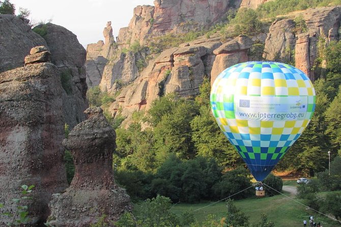 Balloon Flight over Belogradchik Rocks + extras - What happens during the balloon flight itself