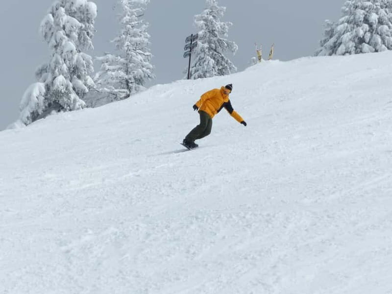 Borovets: 2-Hour Snowboard Taster Session with Instructor - Equipment included: why you should care about the snowboard and soft boots