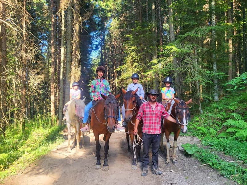 Borovets: Horse Riding Experience - The 90-minute flow, with one focus block
