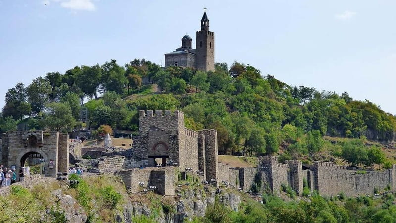 Bucharest DayTrip to Veliko Tarnovo:PREMIUM TOUR small group - The van ride from Bucharest: plan for the big travel day