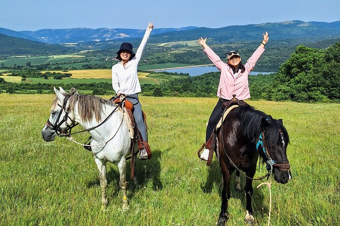Escape Sofia: horse ride through Bulgaria´s beauty - Pickup, the Radomir drive, and how the 270 minutes work