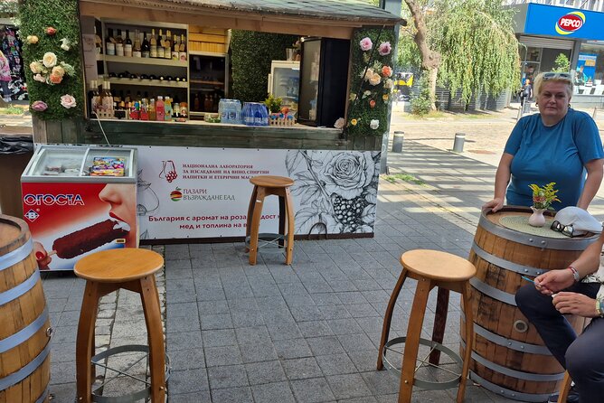 Exclusive Afternoon Wine & Appetizers with Local - Short lecture and authentic Sofia stories with Peter