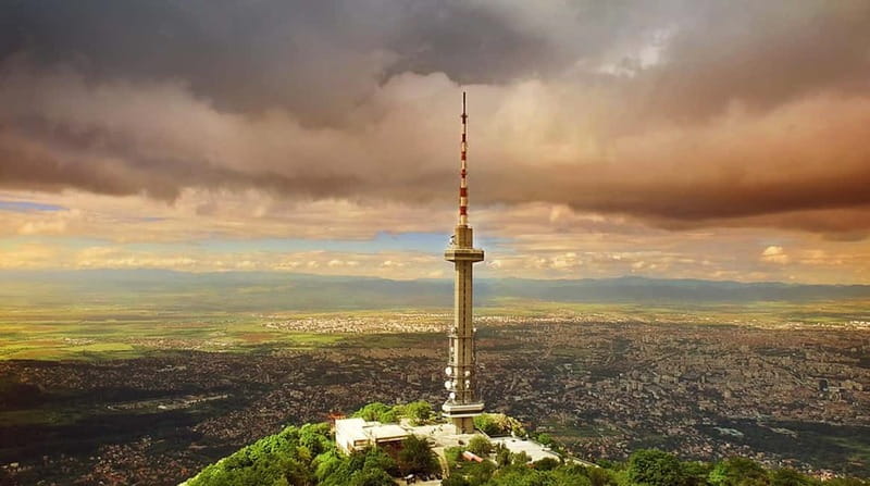✨Experience Sofia - nature, history, horse riding and SPA✨ - Entering Sofia with Alexander Nevsky Cathedral as your starting line