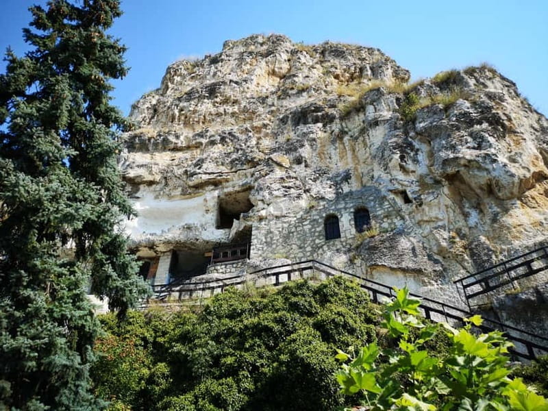 From Bucharest: Bulgaria & Veliko Tarnovo - Private Tour - Key things you will notice on this private day trip