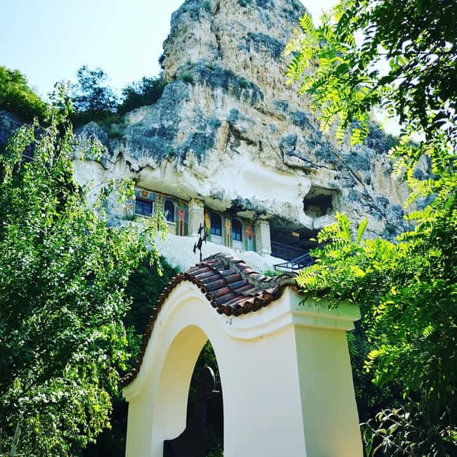 From Bucharest: Bulgaria & Veliko Tarnovo - Private Tour - Price breakdown and what you get for $168