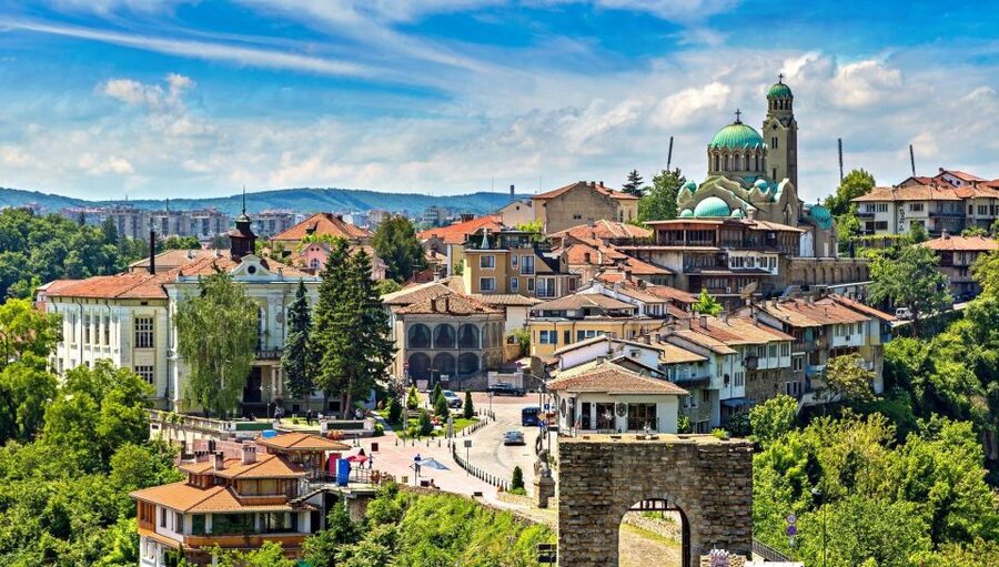 From Bucharest: Full-Day Trip to Bulgaria - Ruse’s Holy Trinity Cathedral or St. Basarabov Monastery: your religious culture detour