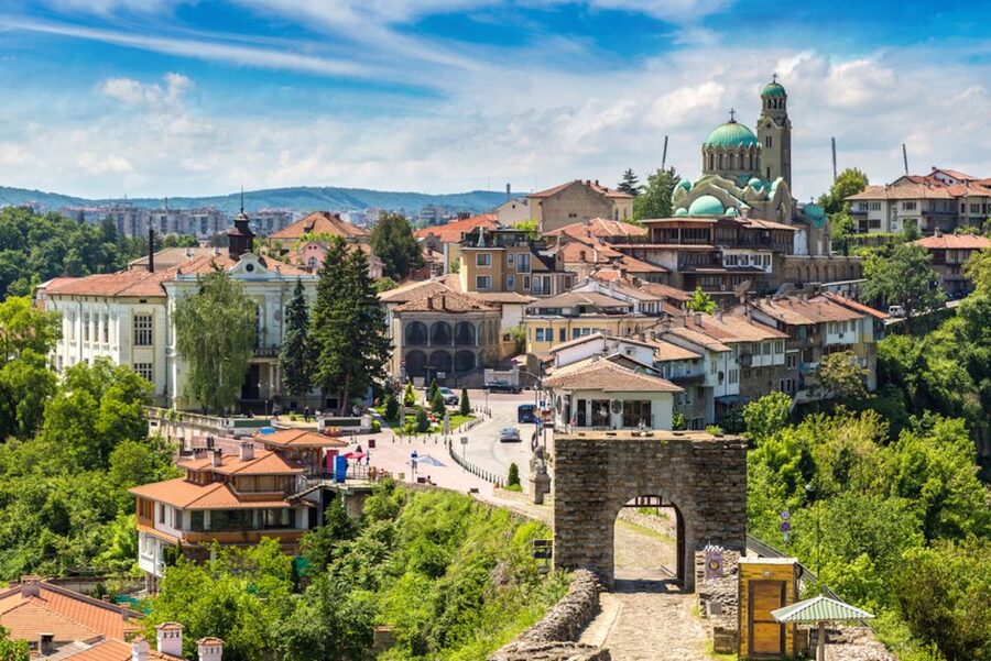 From Bucharest: Small Group Day Trip to Medieval Bulgaria - Ivanovo Rock Churches UNESCO: churches carved into a gorge