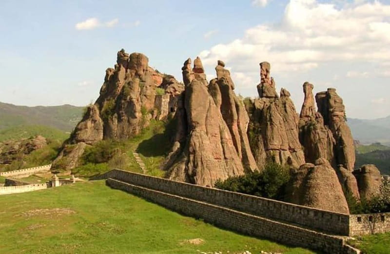 From Sofia: Belogradchik Rocks & Venetsa Cave Full-Day Tour - Comfort checklist: what to bring for rocks, stairs, and cave paths