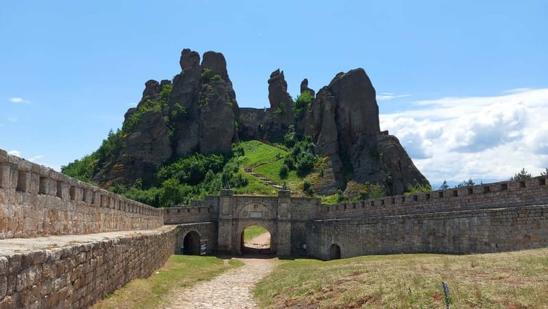 From Sofia: Day Trip to Belogradchik Rocks and Fortress - Belogradchik Rocks: why this outcrop feels like a natural fortress
