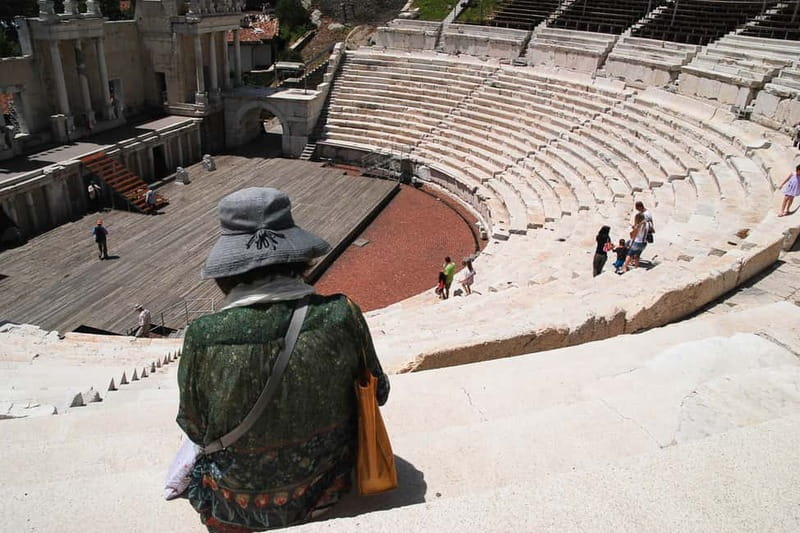 From Sofia: Small Group Guided Tour of Plovdiv's Highlights - Glavnata pedestrian street and Kapana: the right amount of freedom