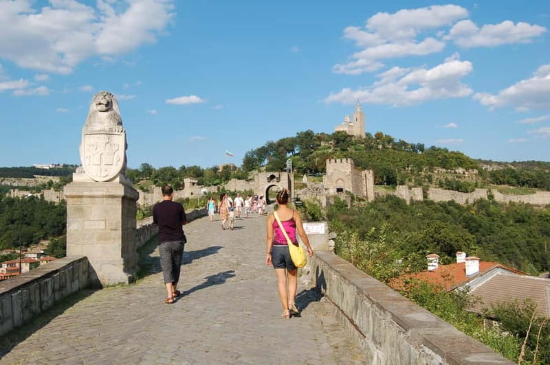 From Sofia: Veliko Tarnovo & Arbanassi 12 hrs Day Tour - A long day starts early from Sofia