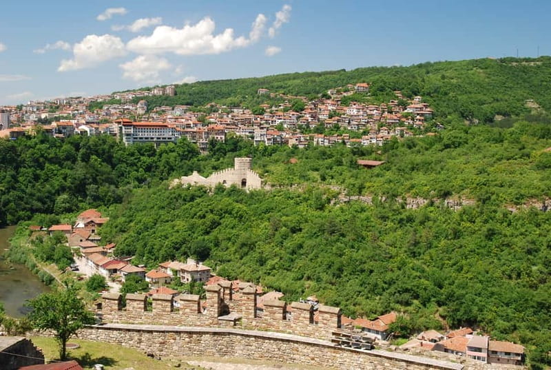 From Sofia: Veliko Tarnovo & Arbanassi 12 hrs Day Tour - What to bring for Tsarevets and Arbanassi