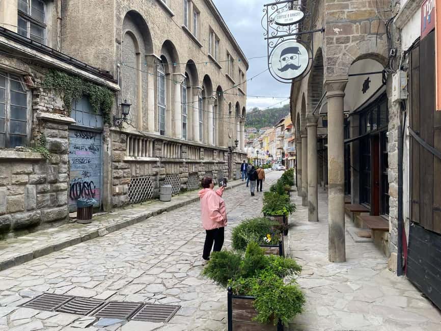 From Sofia: Veliko Tarnovo Day Tour - Tsarevets Fortress on Tsarevets Hill, the royal core in one focused hour