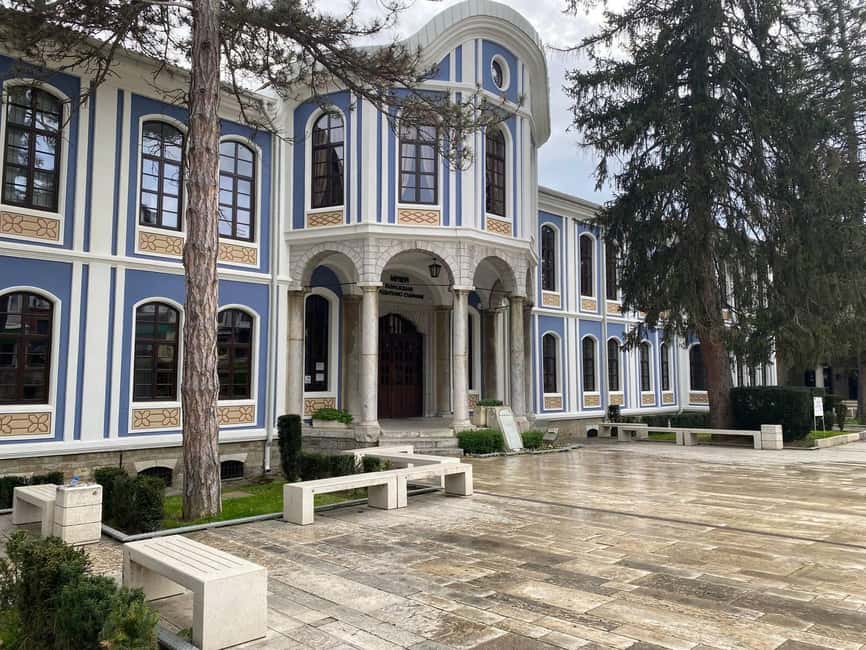 From Sofia: Veliko Tarnovo Day Tour - Lunch and free time, how to make the most of your two-hour break
