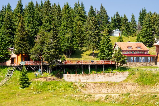 Hike in The Central Balkan National Park - Day 1: Karnare to the mountain crest, a gentle warm-up that still climbs