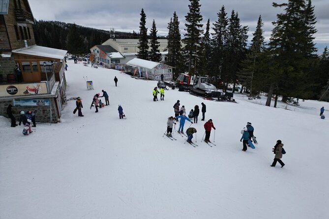 Learn to Ski in a Day, Vitosha Mountain, Sofia, Bulgaria - Transfer comfort and group size: why max 8 really matters