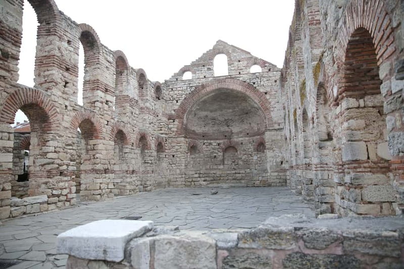 Nessebar: Audio Guide Tour Nessebar + visit to the Winery - Old Nessebar in your pocket: how the audio map tour works