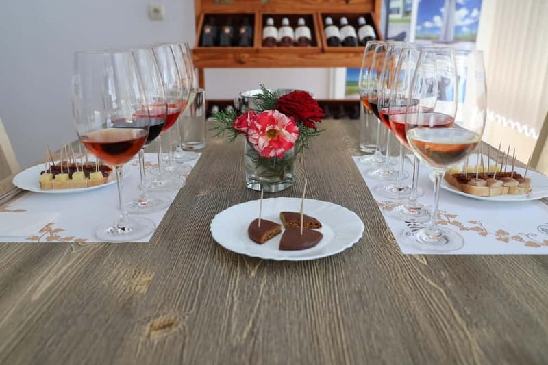 Nessebar: Guided Tour in English with Wine Tasting - Arriving in Old Nessebar: Short Guided Tour, Real Stops