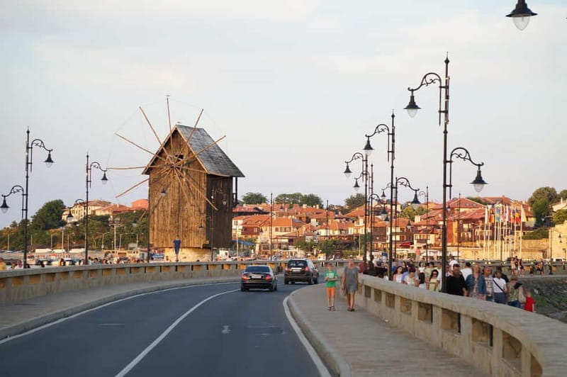 Nessebar: Guided Walking Tour of Nessebar Old & Wine tasting - Meeting near the Windmill, then getting your audio guide running