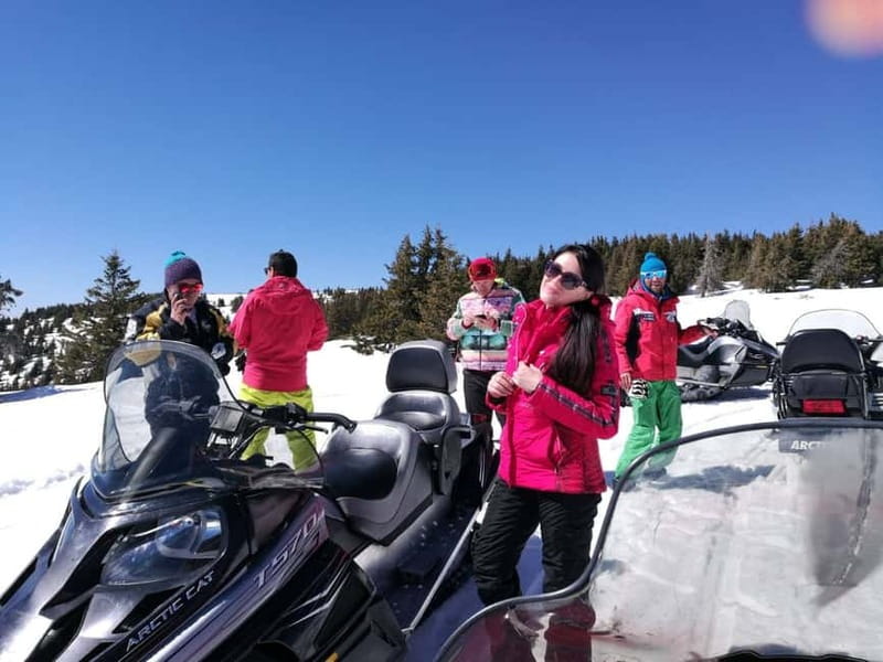 Pamporovo Perelik Peak: Superb Snowmobile Safari - Pro Instructors and What That Means for Your Comfort