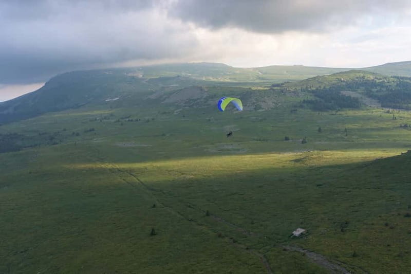 Paragliding Sofia from Above - Getting there in an hour: drive, walk, then takeoff