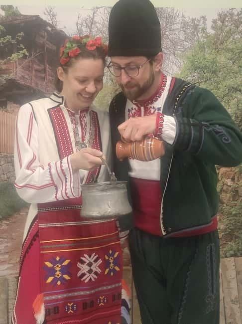 Photos with traditional costumes in Sofia - Bulgarian folklore you can see, not just read about