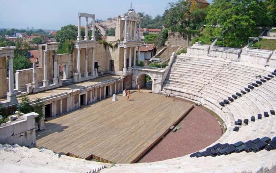 Plovdiv: Guided Walking Tour with Pickup - A 4th-Century Epicenter: Episcopal Basilica and Roman Echoes