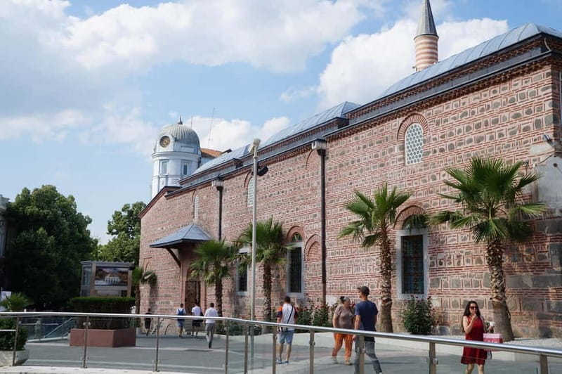 Plovdiv: Old Town Guided Walking Tour & Audioguide & Museum - The pace, the clothing rules, and what to pack