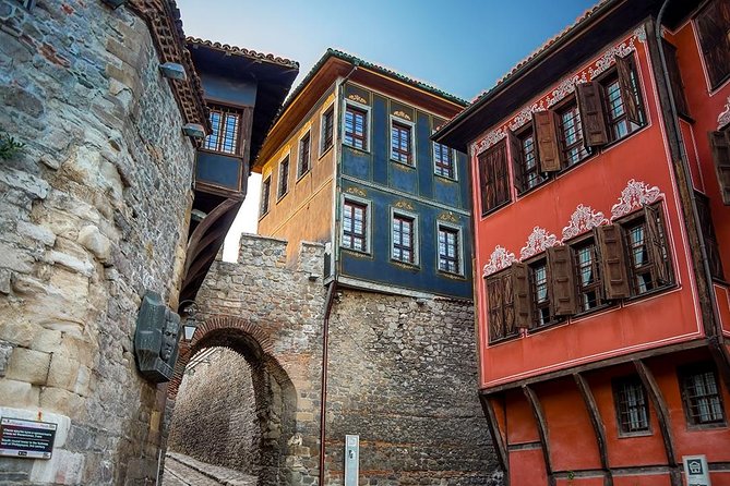 Plovdiv: Old Town Self-Guided Audio Tour - When to go for comfort, and how long the loop feels