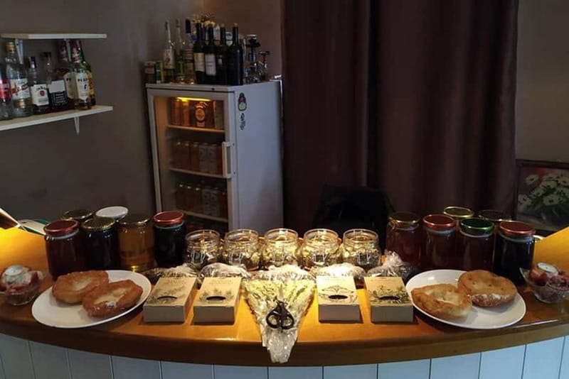 Premium honey and herbal tea tasting - What 5 honey tastings really means in practice