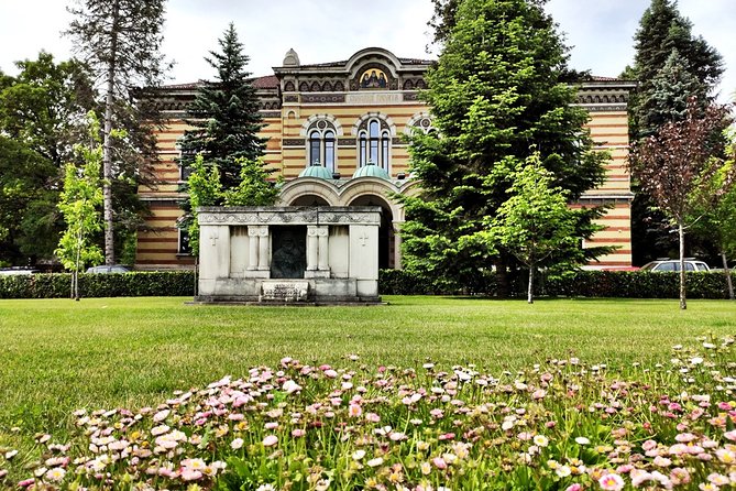 Private City Tour of Sofia - Guides: where the best moments come from