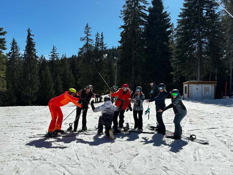 Private-(group) ski or snowboard lessons in Borovets - Private ski lessons in Borovets: the value of getting taught one-on-one-ish