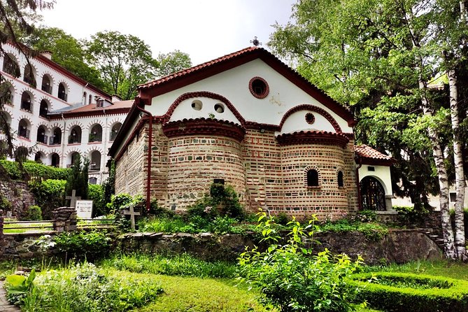 Private Vitosha Mountains Hiking with Black peak & Dragalevtsi Monastery - Private pickup vs self-guided, and how to choose