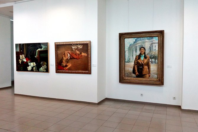 Self-guided Tour in the Museum of Socialist Art - Price and value: what the $8.33 really covers