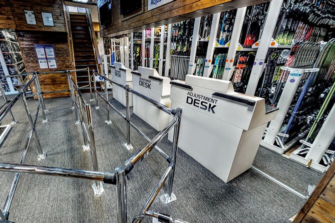 Ski and Snowboard equipment rental in Bansko - Where and How the Day Flows in Bansko