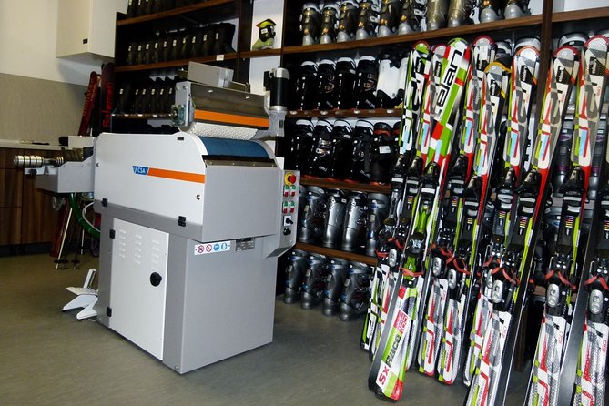 Ski and Snowboard Equipment servicing in Bansko - What You Actually Get Done to Your Skis or Snowboard