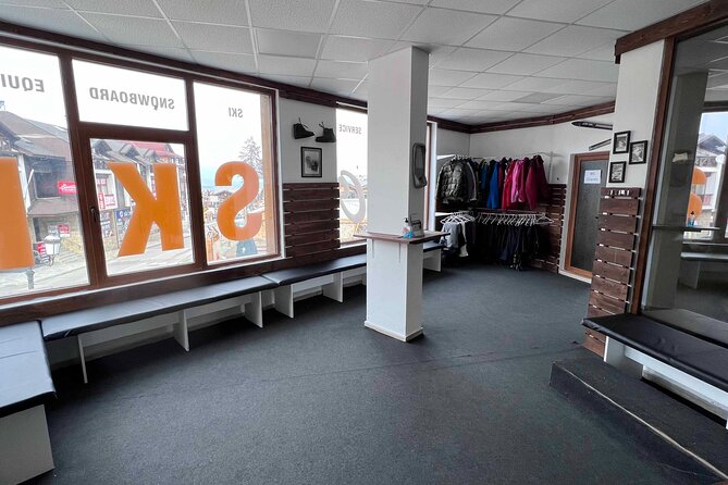Ski and Snowboard Rental in Bansko - 350 pairs of skis and snowboards: getting a real fit, not just a quick handoff
