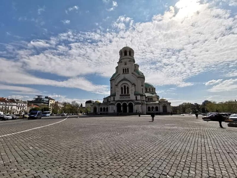 Sofia Afternoon Walking Tour with Wine and Food Tasting - Sofia City Court and the Monument-and-Institutions vibe