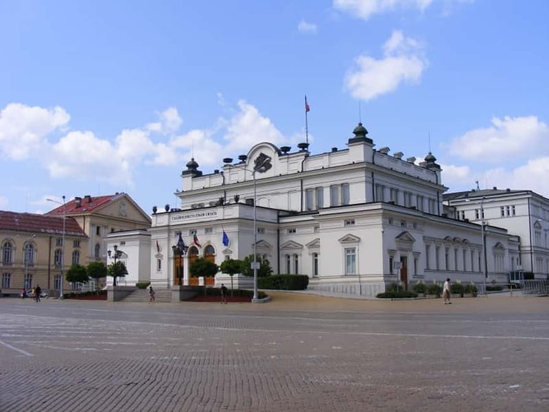 Sofia by Night: Panoramic City Tour and Folklore Dinner - Narodno Sabranie main square: Parliament and Tsar Osvoboditel
