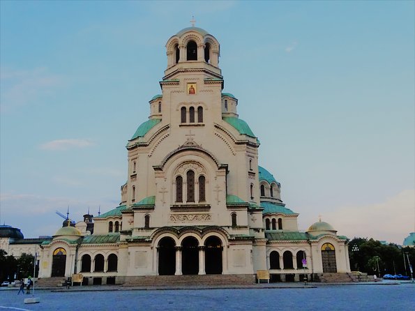 Sofia by Night Panoramic Tour with Dinner and Folklore Show - Who this night tour suits best, and who should consider alternatives