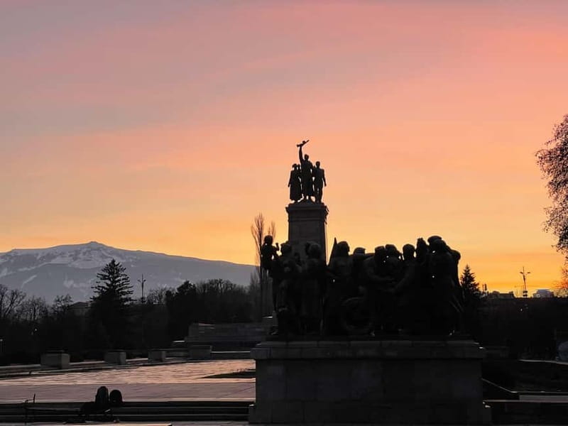 Sofia: Communist Walking Tour - Hotel Rila Sofia and the Stalinist look of 1950s power