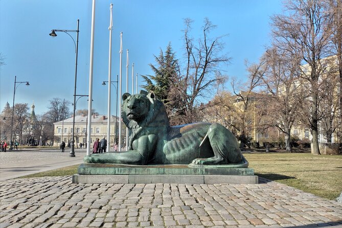 Sofia: History and Heritage - Small Group City Tour - The Largo complex and the walk to Vitosha: ending with momentum