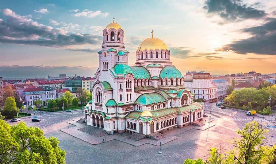 Sofia: History And Heritage - Small Group Guided Tour - Getting Oriented at the Alexander Nevsky Meeting Point