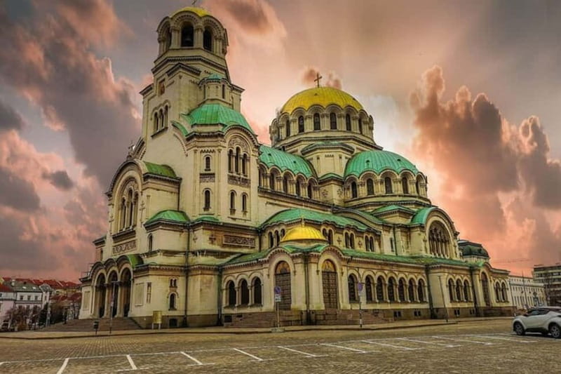 Sofia: Private custom tour with a local guide - A real-world caution: confirm the pickup plan