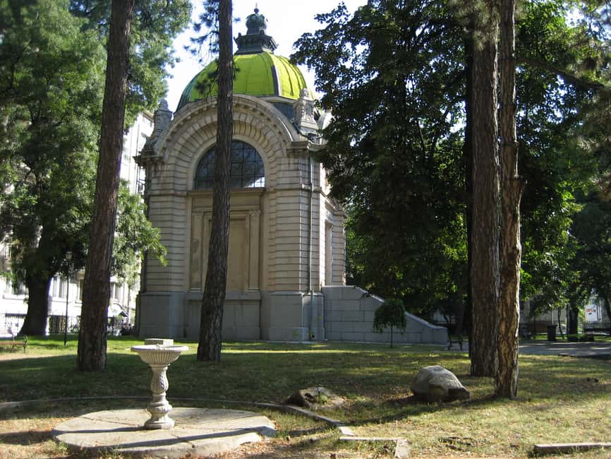 Sofia: Private Orthodox Heraldry Tour with Entry Tickets - Christian evolution and Orthodoxy versus Catholicism, explained in plain terms