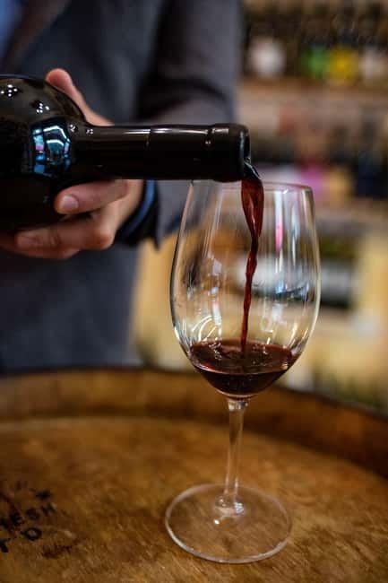 Sofia: Wine & Cheese Tasting Experience - Tempus Vini Wine Point in Sofia Center: Where the Tasting Starts
